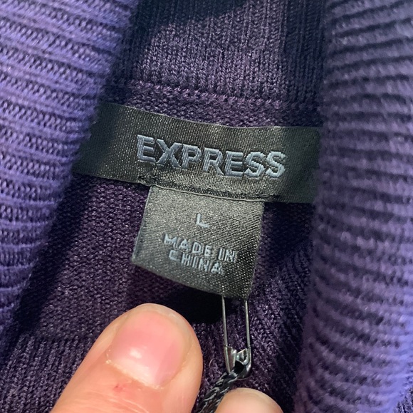 Express Sweater - NWT - Picture 7 of 11
